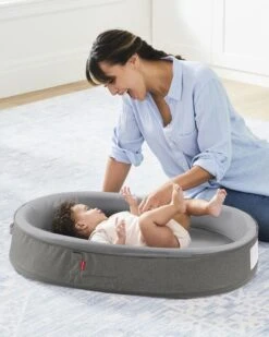 SKIP HOP Nest Für Baby Grey Melange 0m + 14 SKIP HOP Nest Für Baby Grey Melange 0m + -Skip Hop 33824dc6bbc8bc096fed0474f3d9e9e4