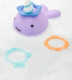 SKIP HOP Zoo Wasserspielzeug Ringe Narval -Skip Hop 5e4a2e09606757129dbb14af1d7c7cb8