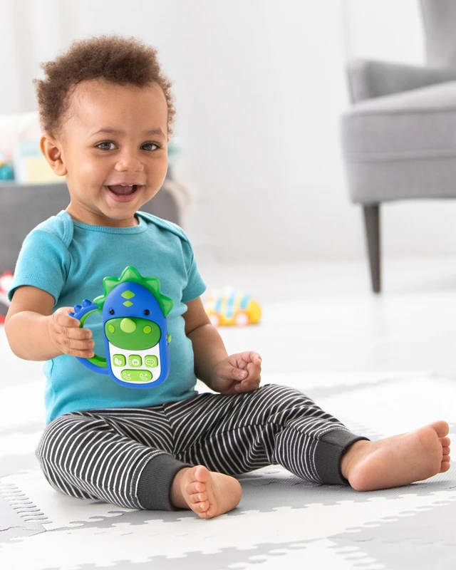 SKIP HOP Spielzeug-Musiktelefon Dinosaurier 6 M + 4 SKIP HOP Spielzeug-Musiktelefon Dinosaurier 6 M + – Bild 2