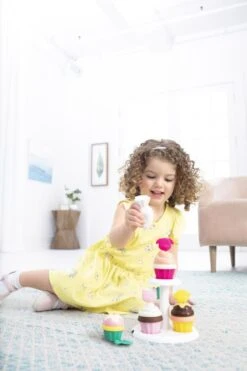 Skip Hop Zoo Stacking Cupcakes Mit Wechselnden Farben 3y + -Skip Hop e201dd47a46f1ccb150b0ef682e4bfb9